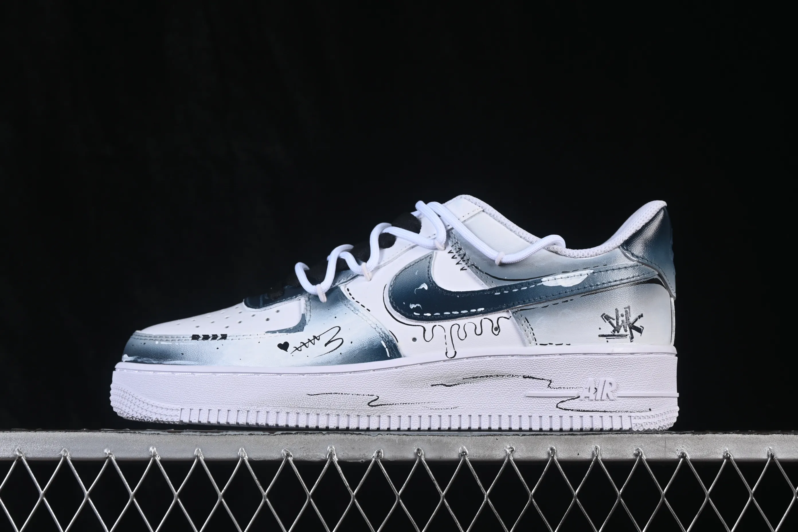 All categories Nk Air Force 1 Air Force series Nk Air Force 1 Low Air Force low-top Nike Air Force 1'07 Low Two-dimensional theme Air Force 1 low-top casual sneakers CW2288-111